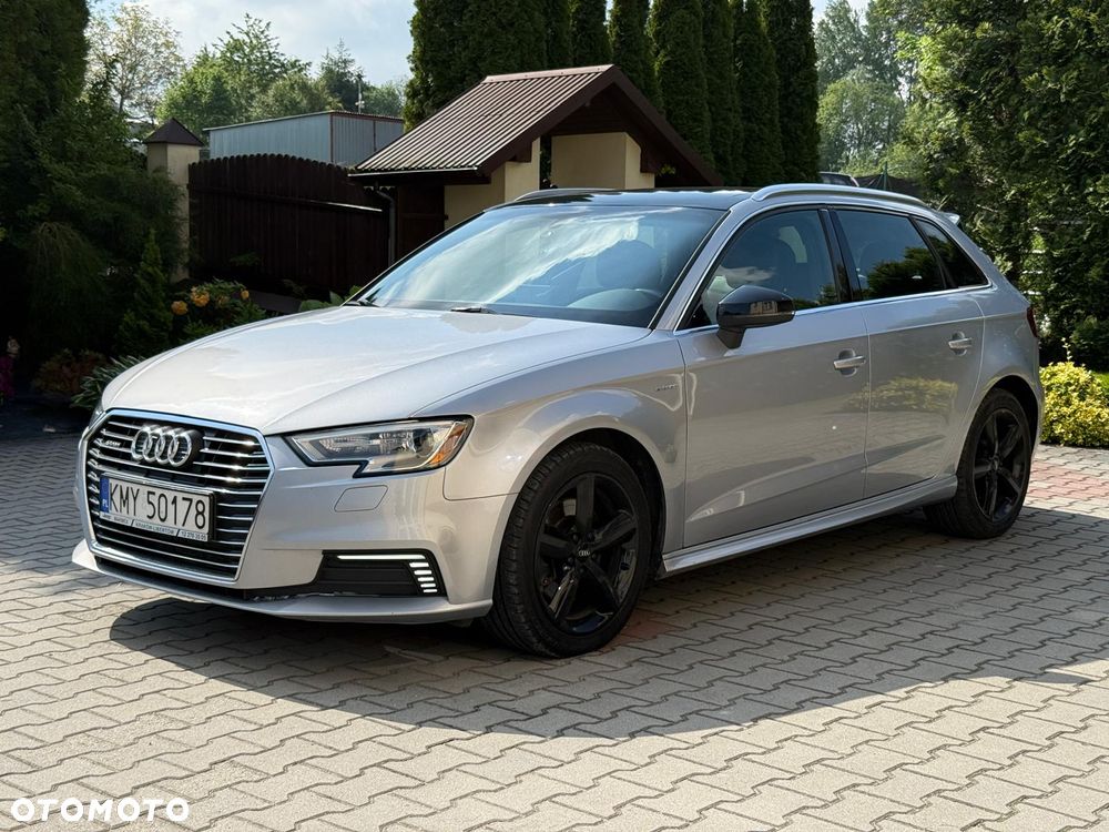 Audi A3 Sportback - 2