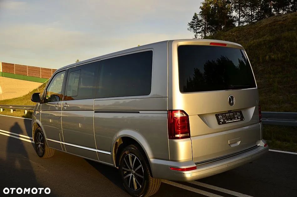 Volkswagen Multivan - 10