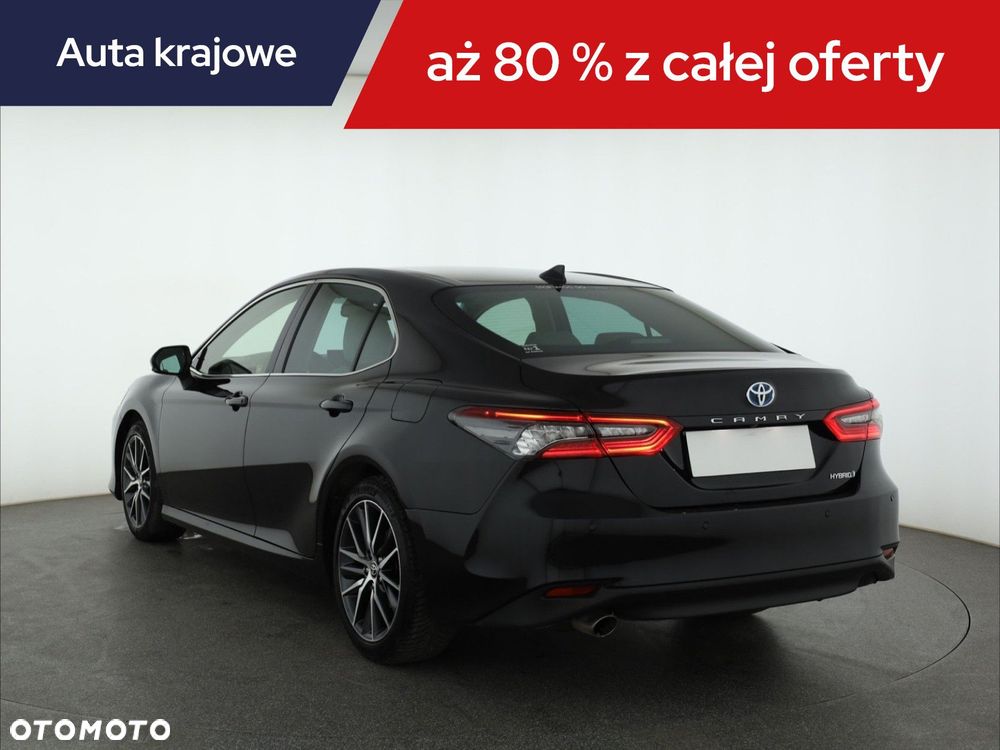 Toyota Camry - 6