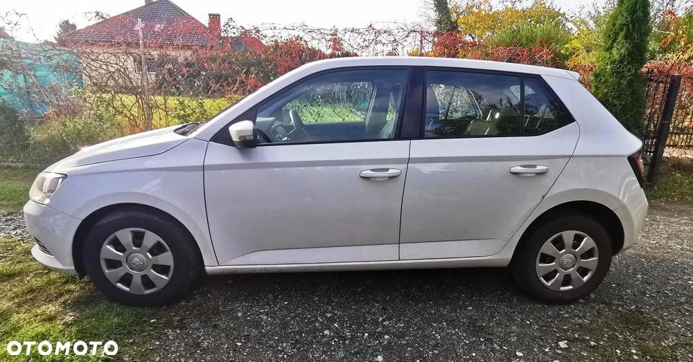 Skoda Fabia 1.2 TSI Active - 3