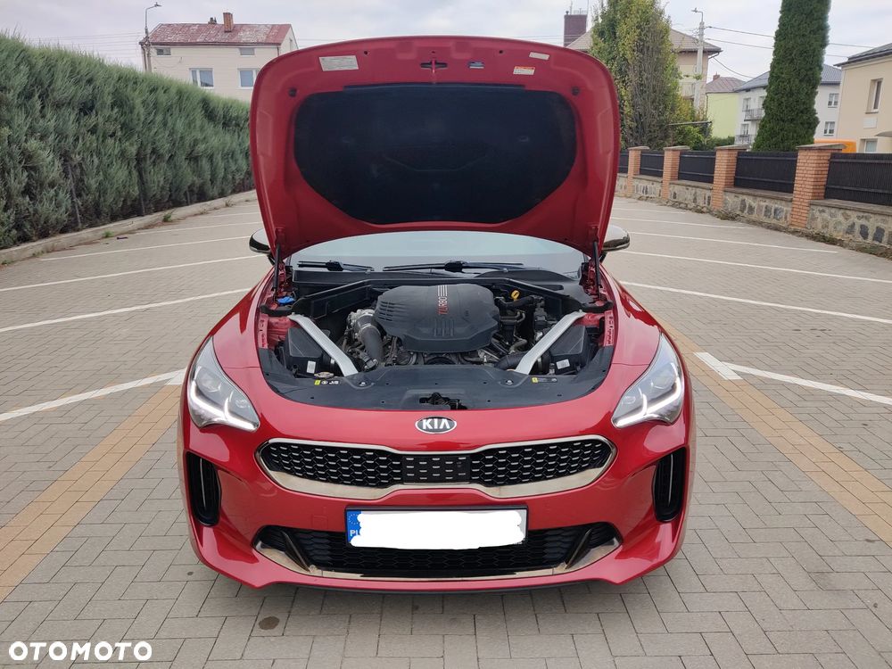 Kia Stinger - 18