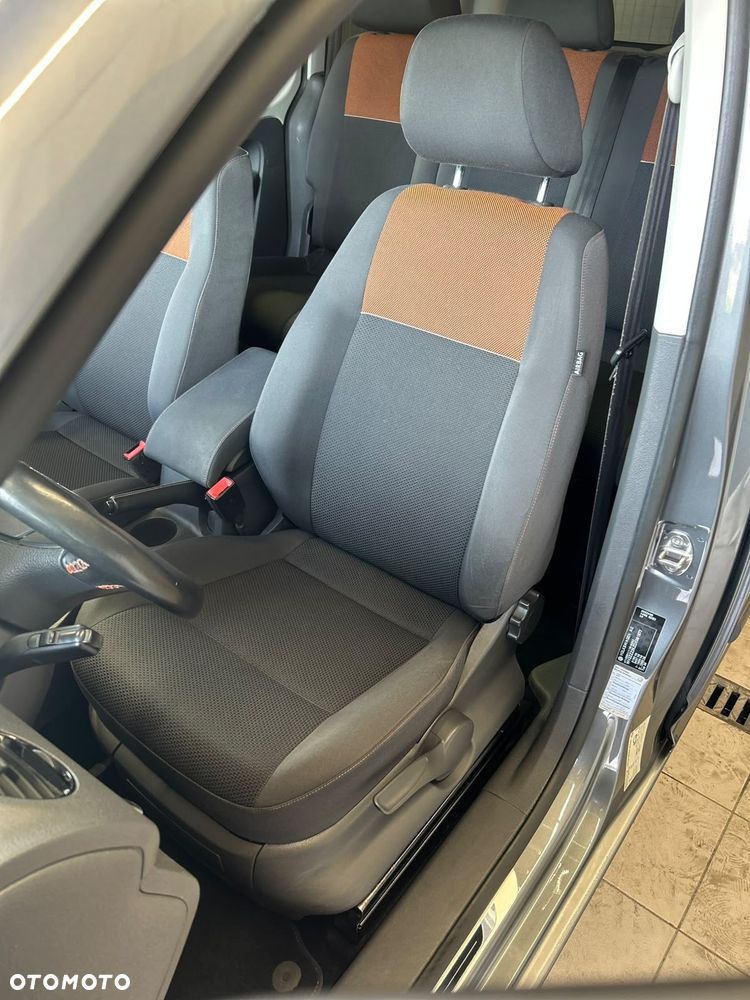Volkswagen Caddy Highline - 27