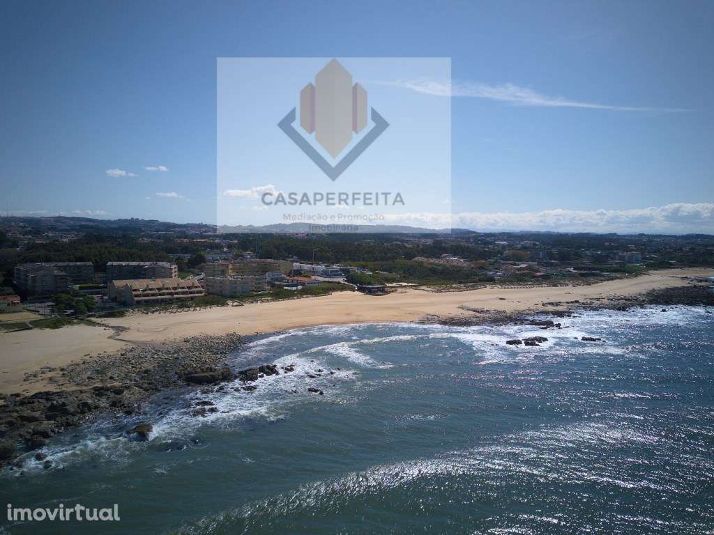 Terreno com 2250m2 para Construção - Próximo da Praia da Madalena e... - Grande imagem: 3/16