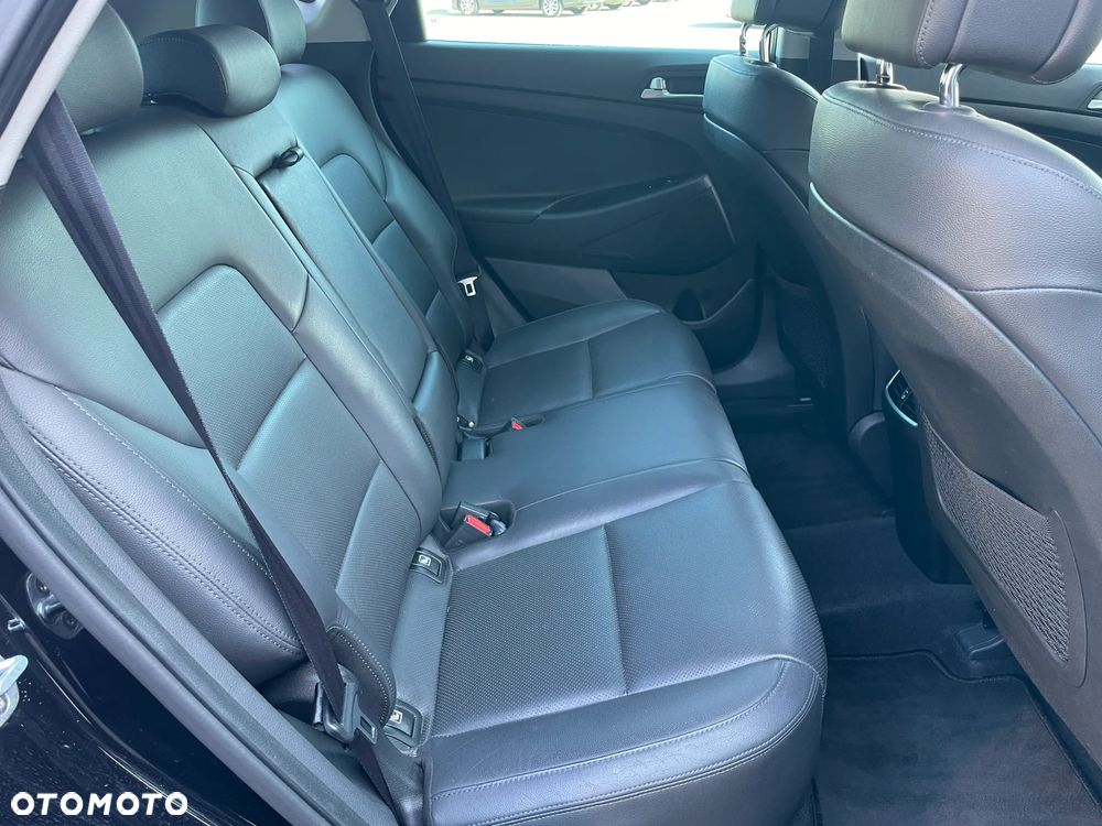 Hyundai Tucson blue 1.7 CRDi 2WD DCT Premium - 29