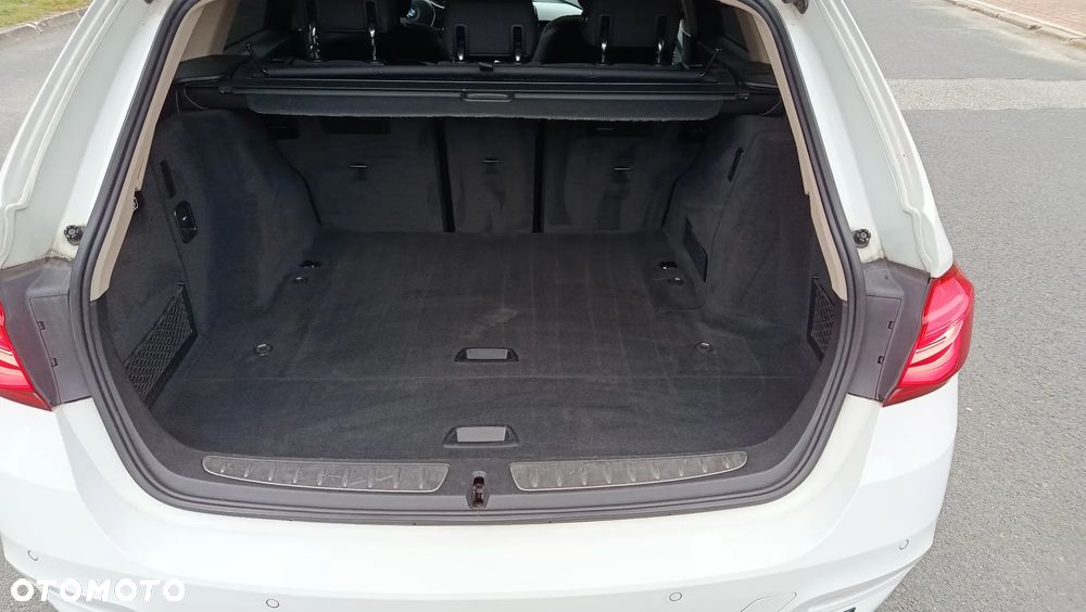 BMW Seria 3 320d Sport - 18