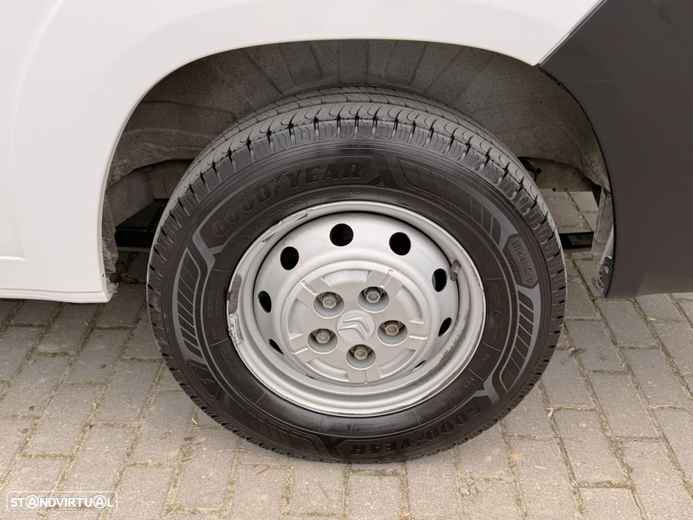 Citroën Jumper 2.2 BlueHDi 33 L2H2 - 43