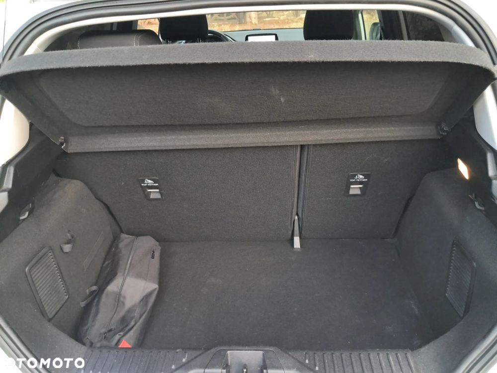 Ford Fiesta 1.5 TDCi S&S TITANIUM - 37