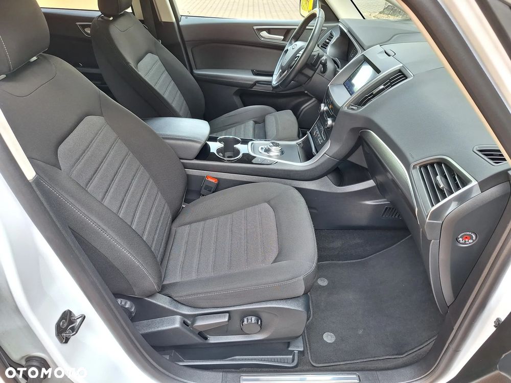 Ford S-Max 2.0 EcoBlue Titanium - 24
