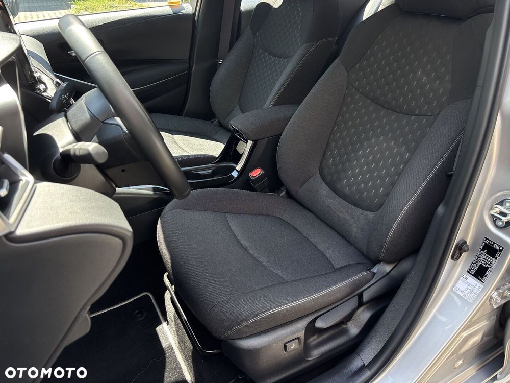 Toyota Corolla 1.8 Hybrid Comfort - 22