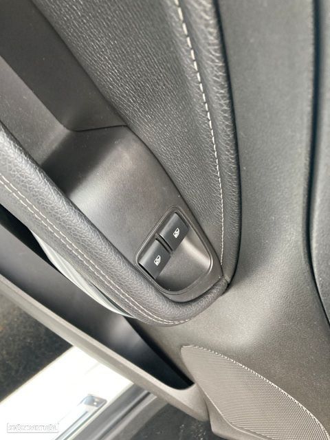 Opel Adam 1.2 Glam - 29