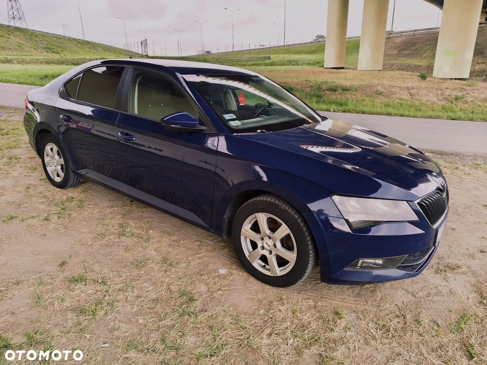 Skoda Superb 2017 photo 2