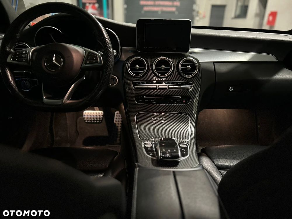 Mercedes-Benz Klasa C 180 7G-TRONIC AMG Line - 21