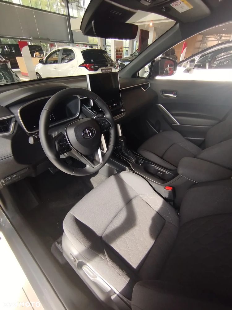 Toyota Corolla Cross 2.0 Hybrid Style - 9