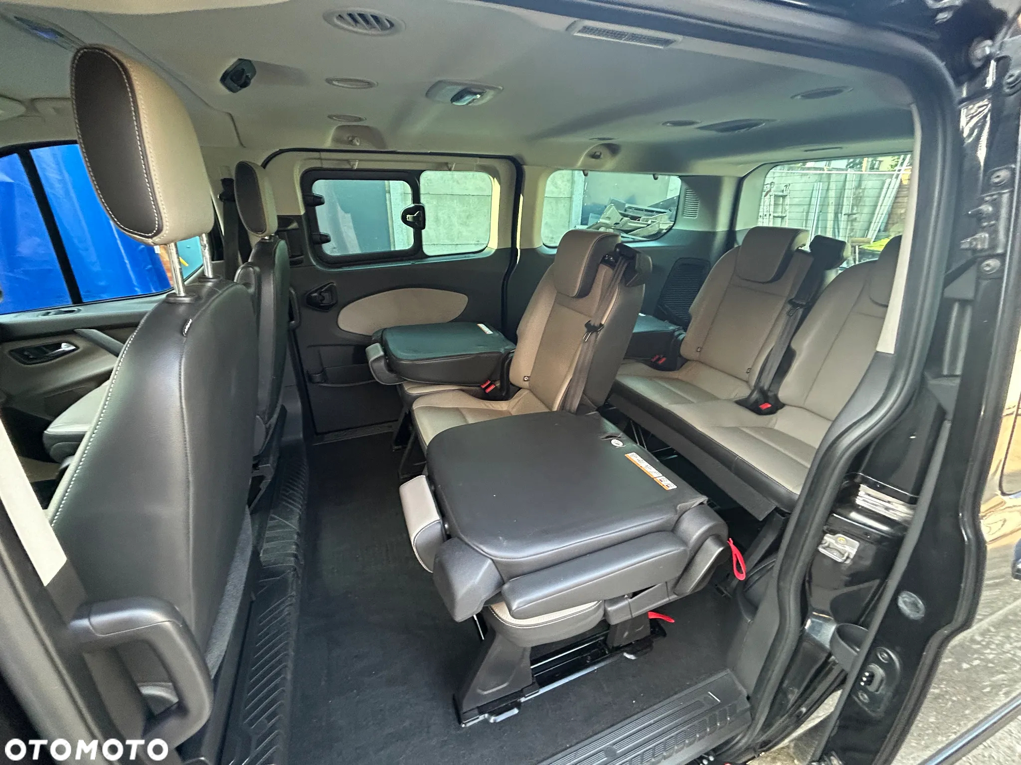 Ford Tourneo Custom - 6