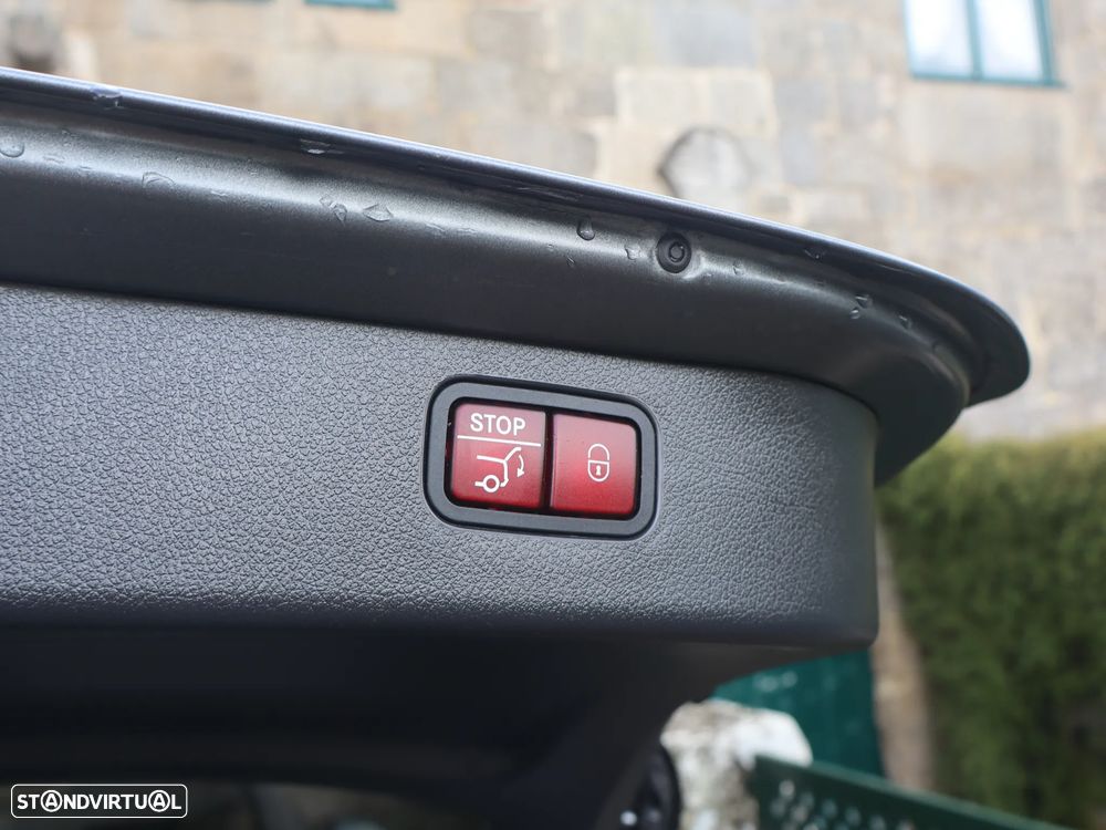 Mercedes-Benz C 300 e T 9G-TRONIC AMG Line - 59