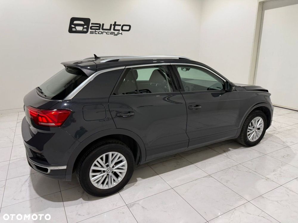 Volkswagen T-Roc - 19