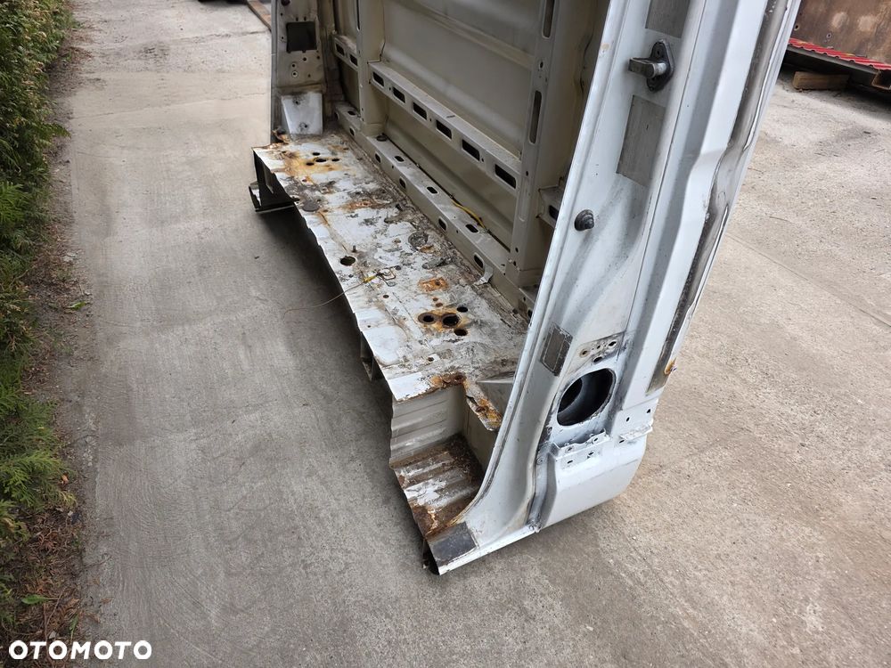 IVECO DAILY 00-14 KABINA PLECY SCIANA GRODZIOWA GRODZIOWKA DACH 1L - 7