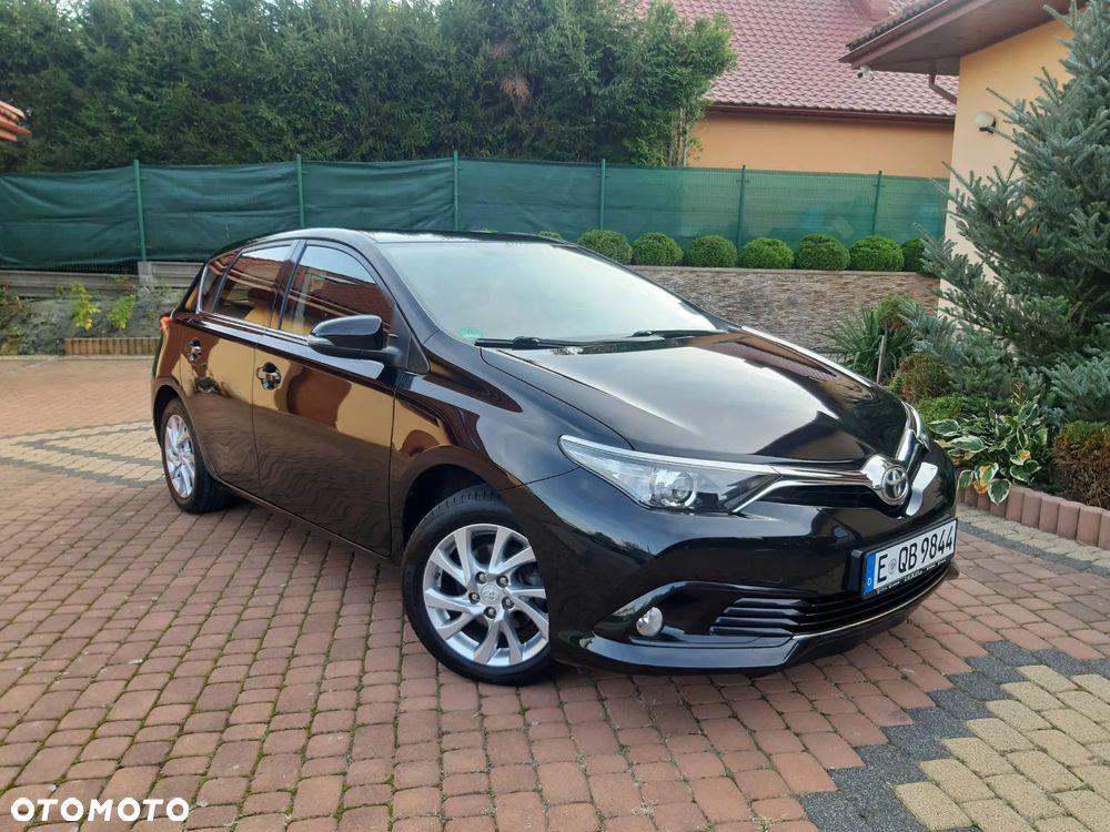 Toyota Auris - 5