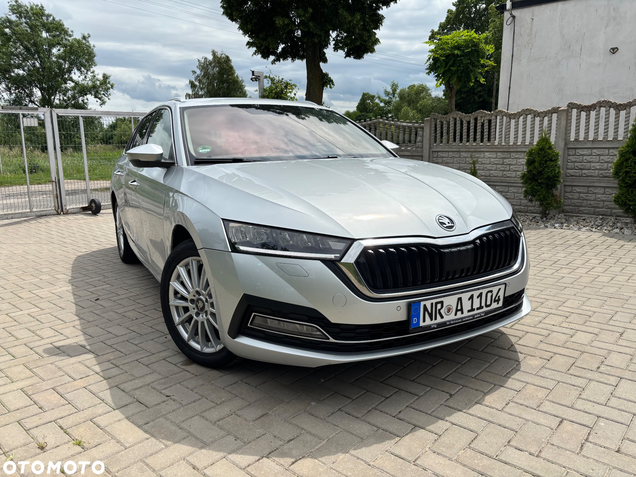 Skoda Octavia Combi 2.0 TDI DSG Ambition - 30