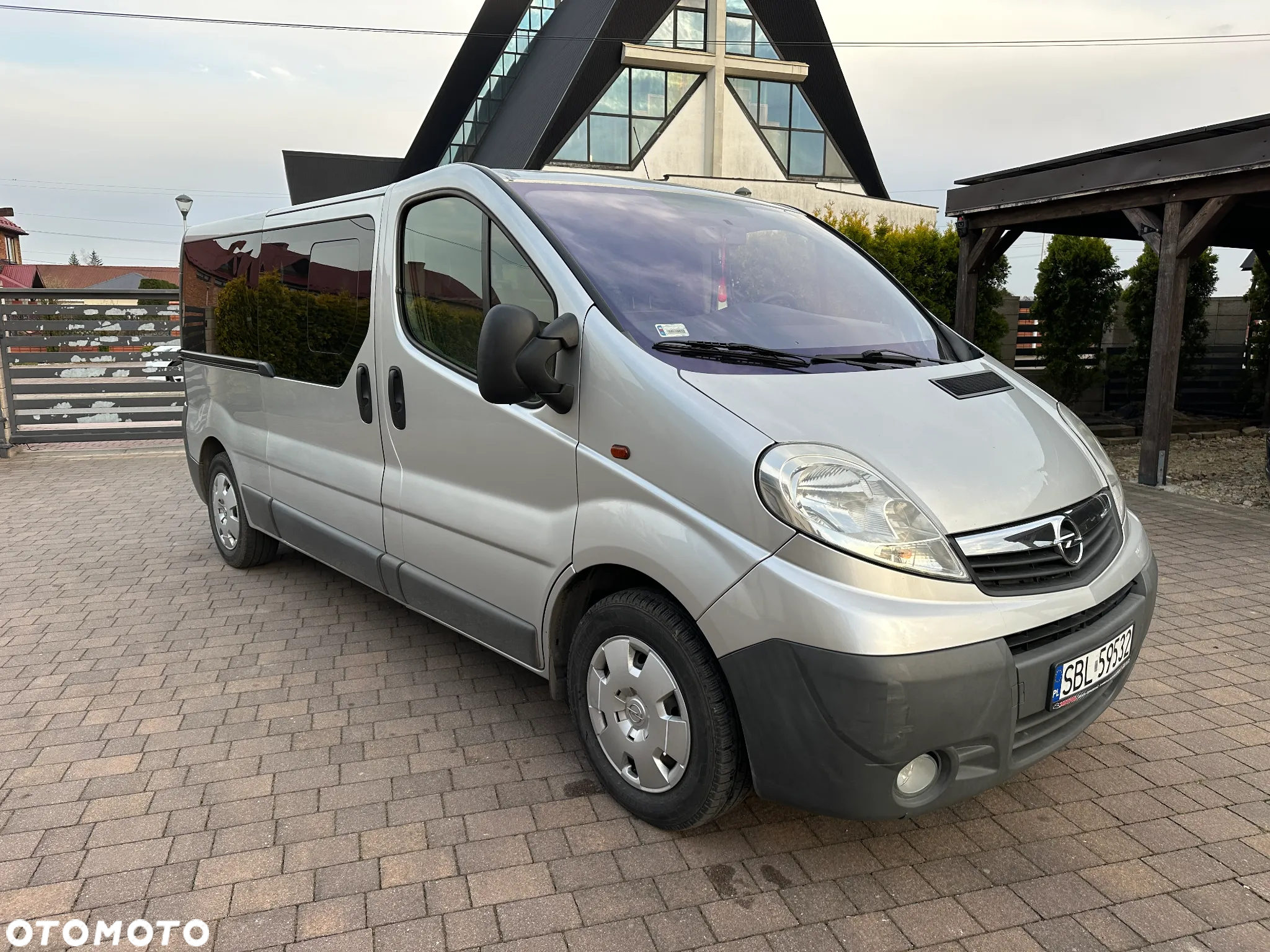 Opel Vivaro - 2