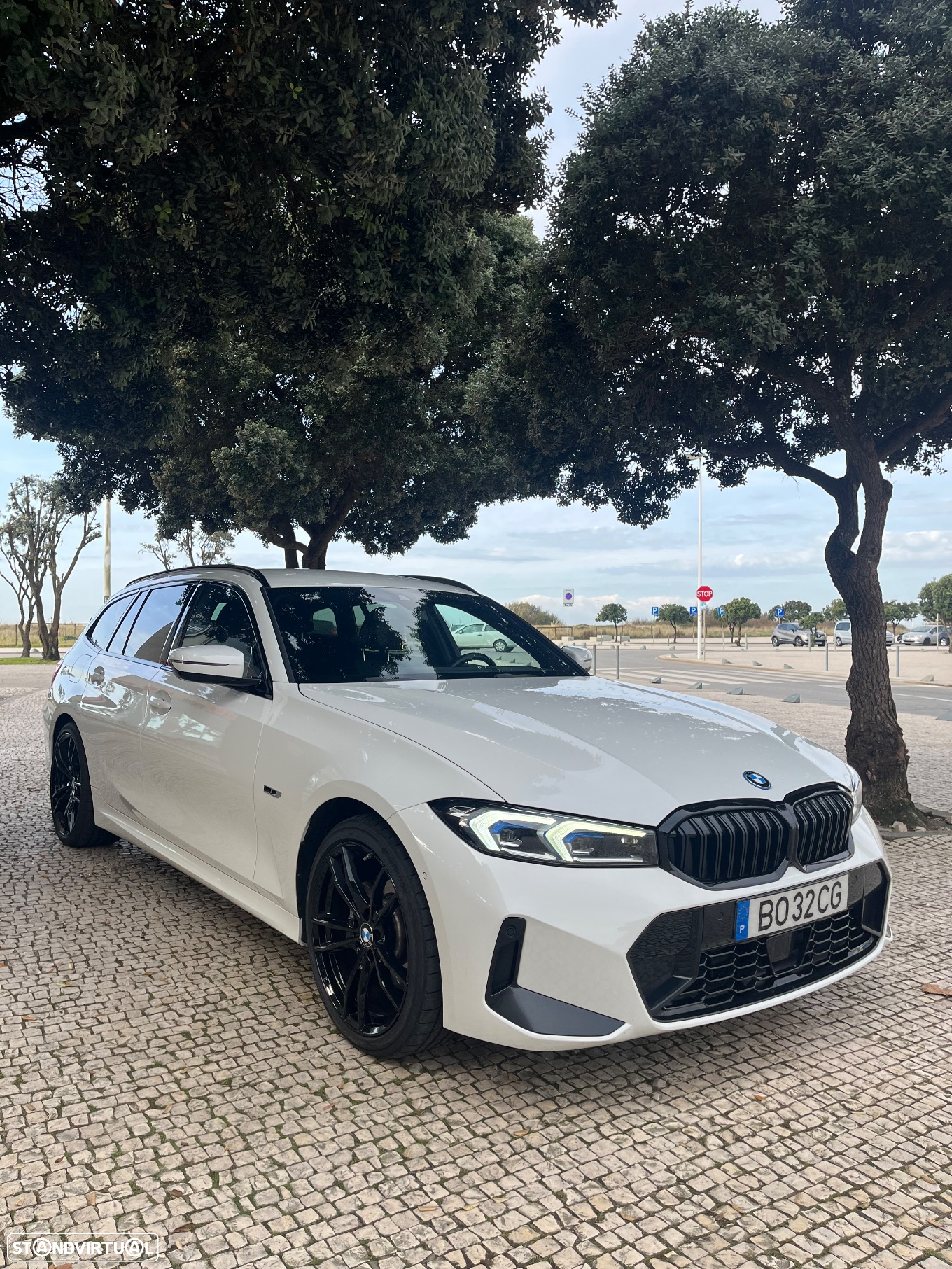BMW 330 e Touring Pack Desportivo M Auto - 3
