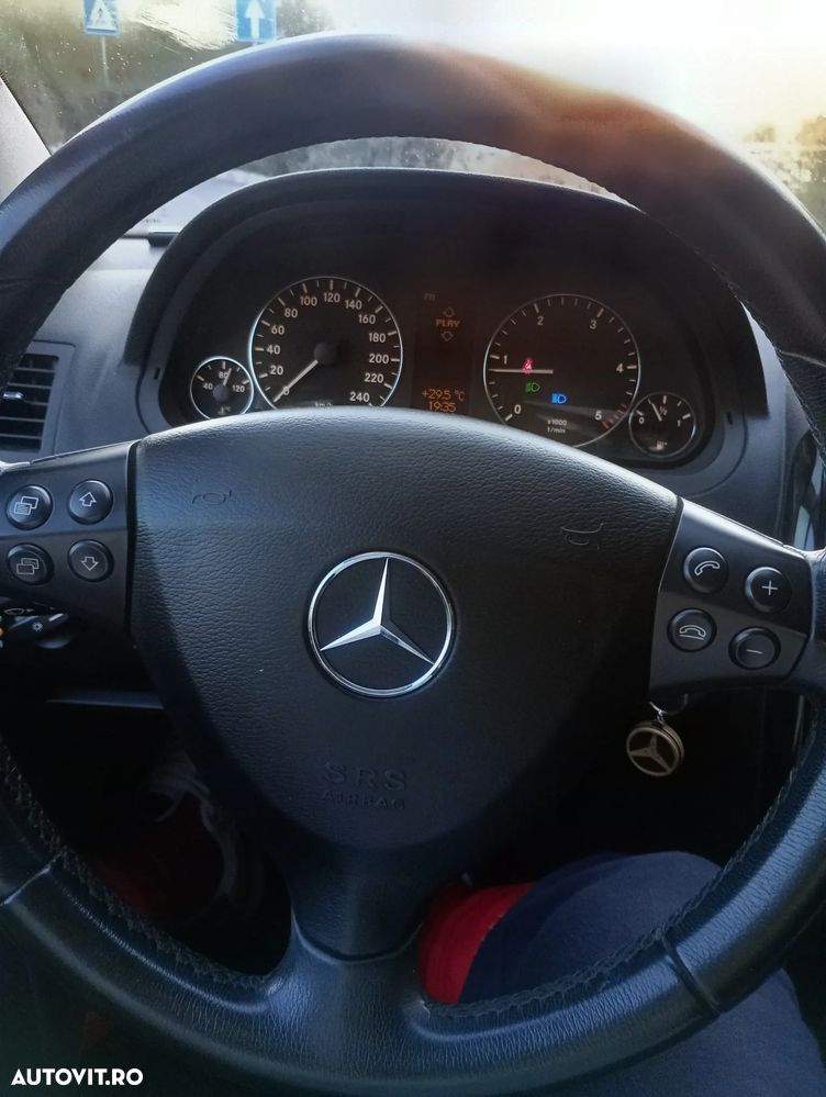 Mercedes-Benz A 180 CDI - 7