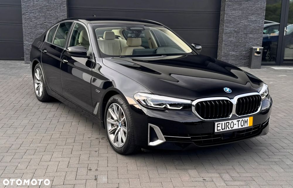 BMW Seria 5 530e Luxury Line sport - 12