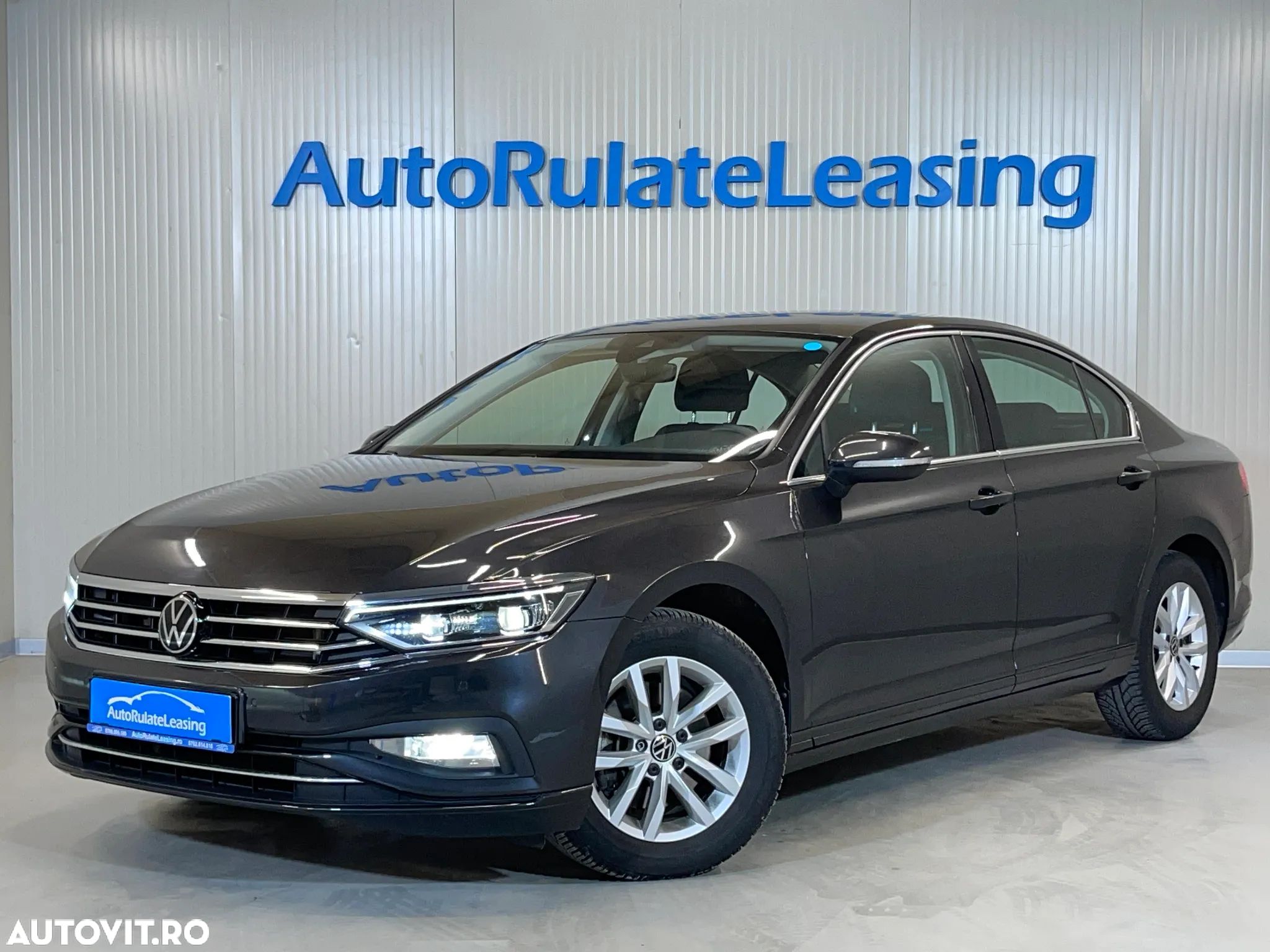 Volkswagen Passat 2.0 TDI DSG Comfortline - 1
