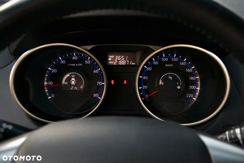 Hyundai ix35 1.6 2WD Fifa World Cup Edition - 31