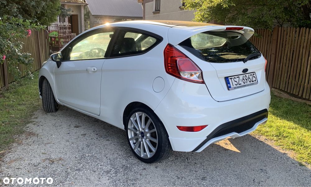Ford Fiesta - 2