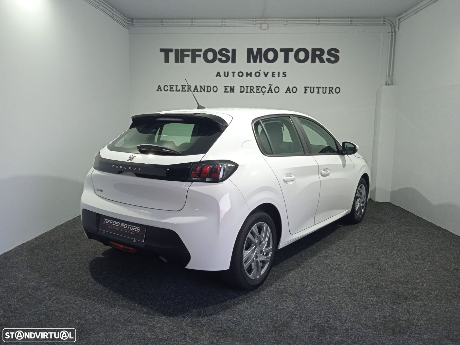 Peugeot 208 1.2 PureTech Active - 8