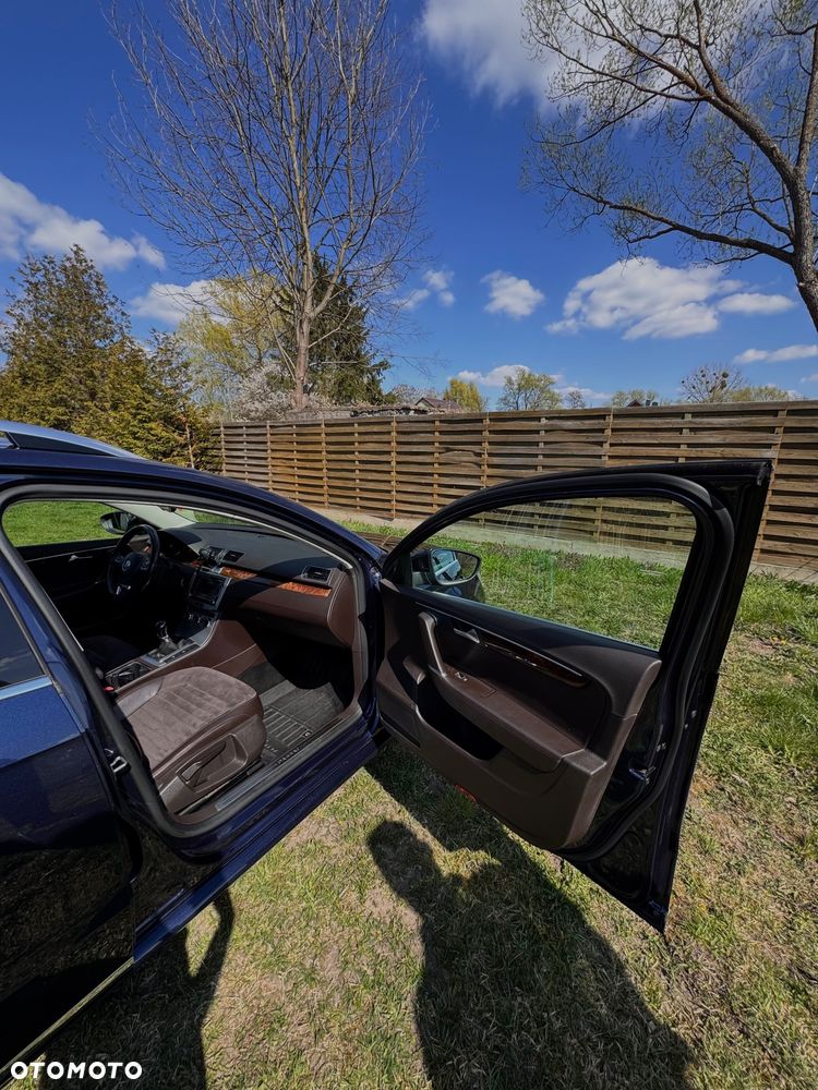 Volkswagen Passat 2.0 TDI Highline - 19