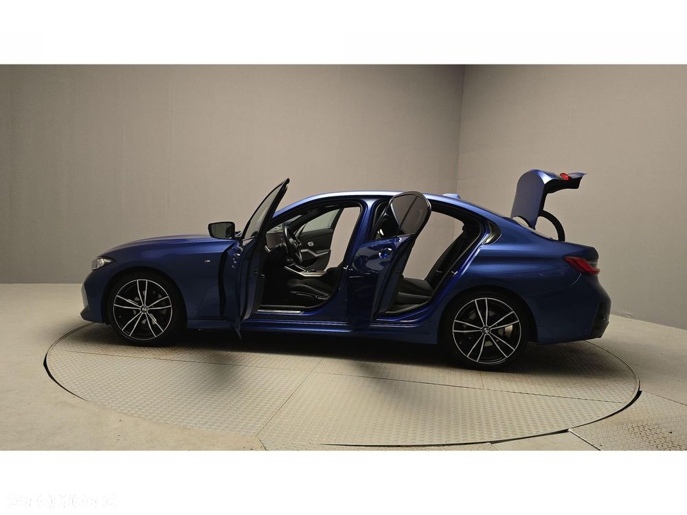 BMW Seria 3 320d xDrive mHEV M Sport sport - 10