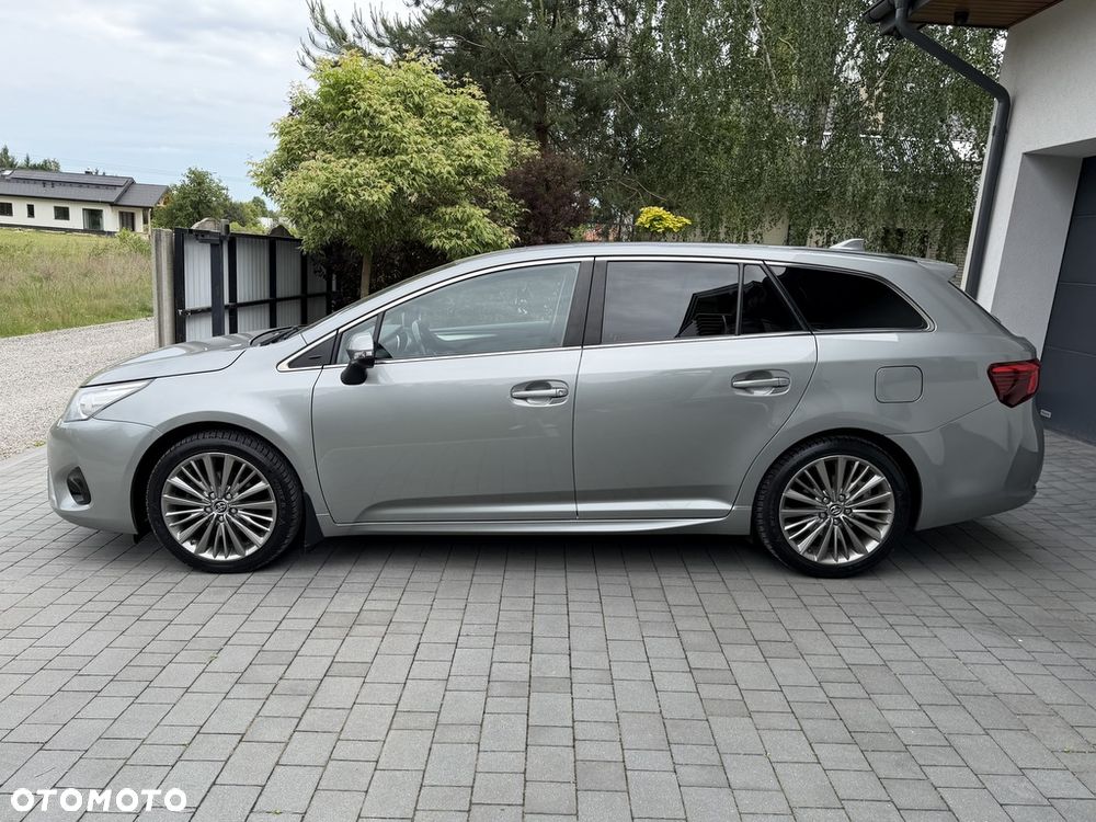 Toyota Avensis Touring Sports 1.8 Business Edition - 14