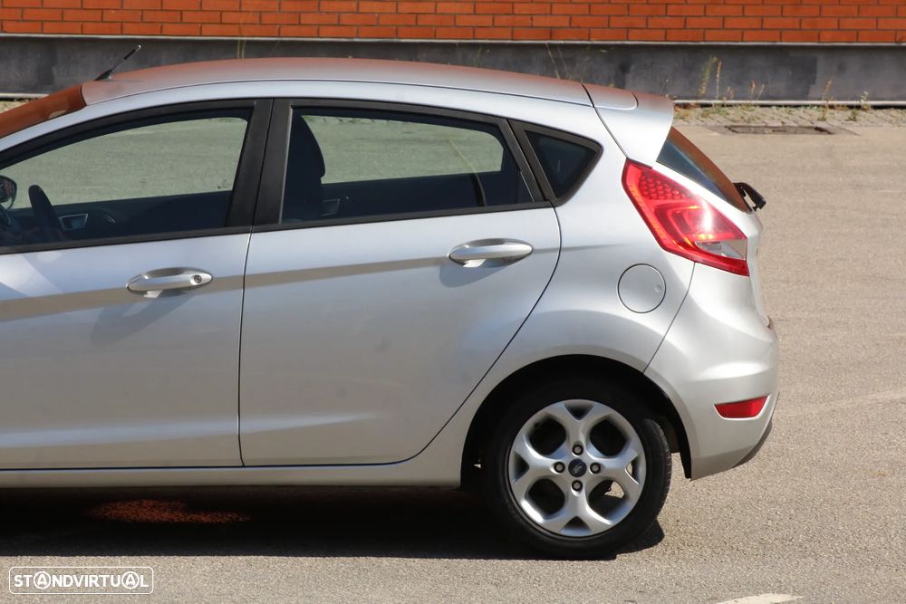 Ford Fiesta 1.4 TDCI Techno 104g - 15