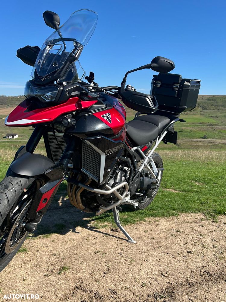 Triumph Tiger 900 - 11
