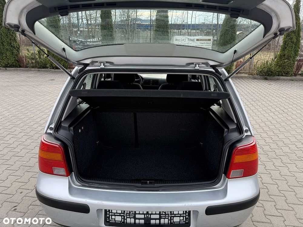 Volkswagen Golf 1.9 TDI Comfortline - 10