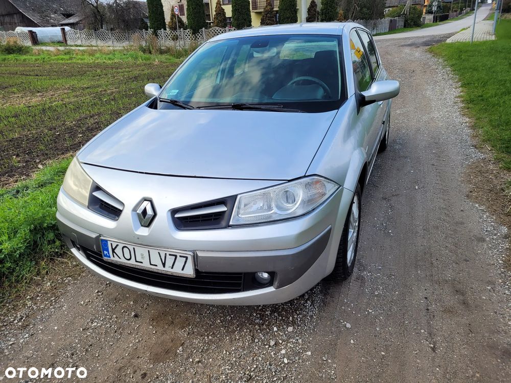 Renault Megane 1.5 dCi Emotion - 1