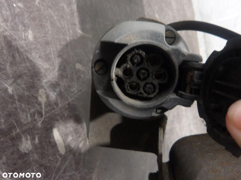 AUDI A4 B7 SEDAN 04-08 2.0TDI HAK HOLOWNICZY - 3