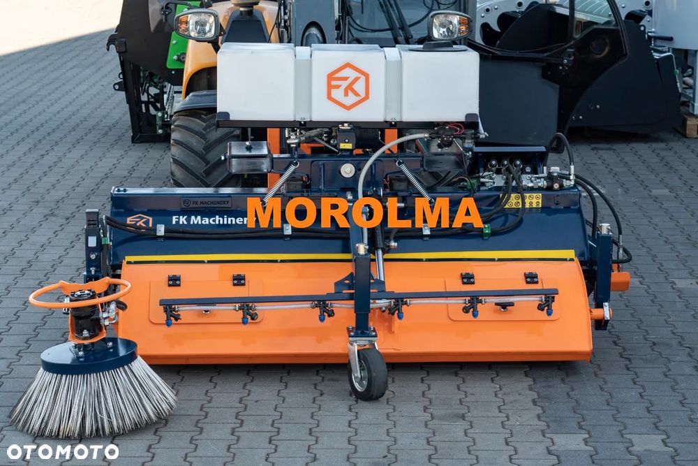 Zamiatarka komunalna przemysłowa do ulic placów magazynów FK MACHINERY CY-A MAXI TANK BRUSH HYDRO - 11