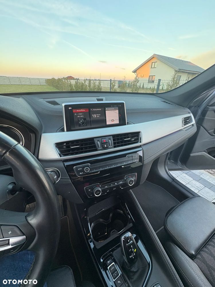 BMW X1 sDrive18i - 15