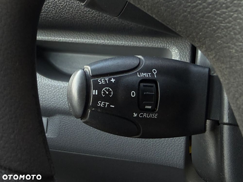 Opel Vivaro Extra Long - 19