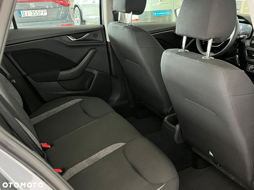Skoda Kamiq 1.0 TSI Essence - 28