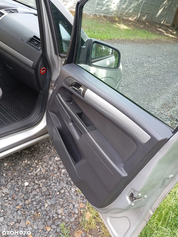 Opel Zafira 1.7 CDTI - 13