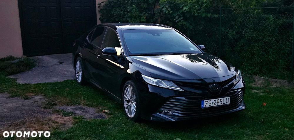 Toyota Camry 2.5 Hybrid Executive CVT - 1