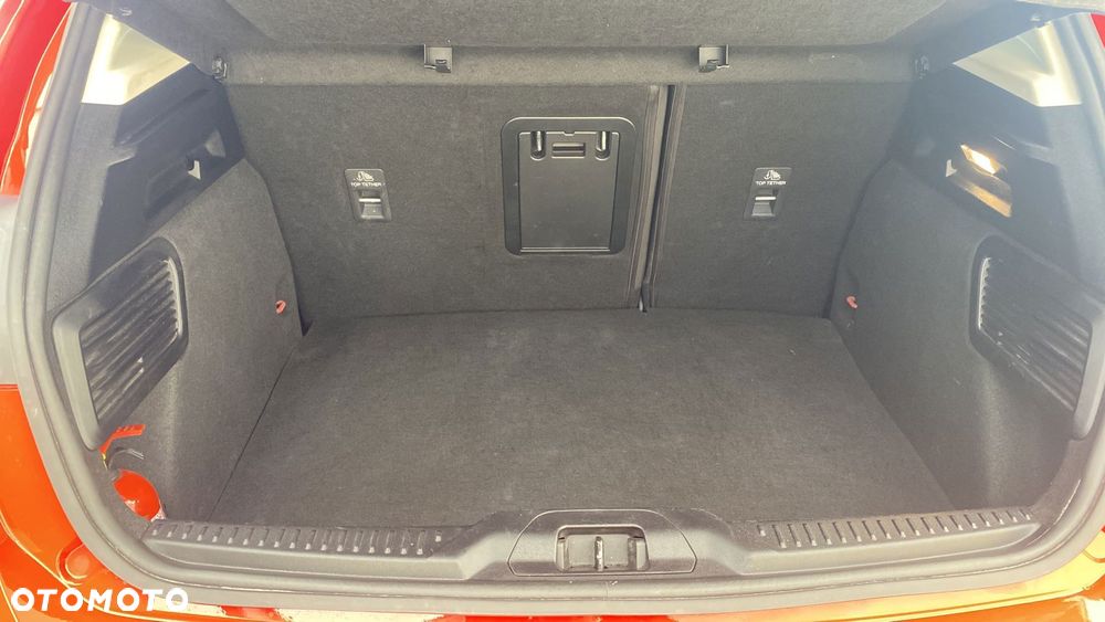 Ford Focus 1.0 EcoBoost mHEV Titanium X - 12