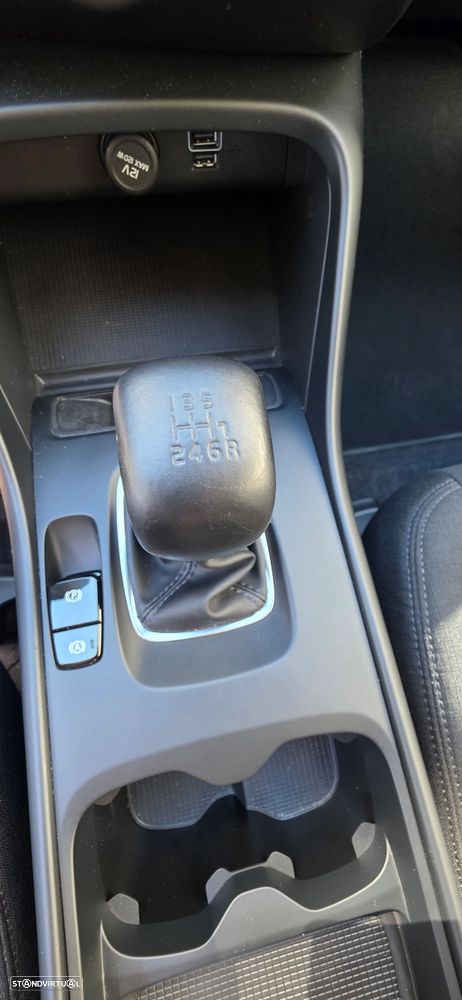 Volvo XC 40 1.5 T2 Plus Bright - 3