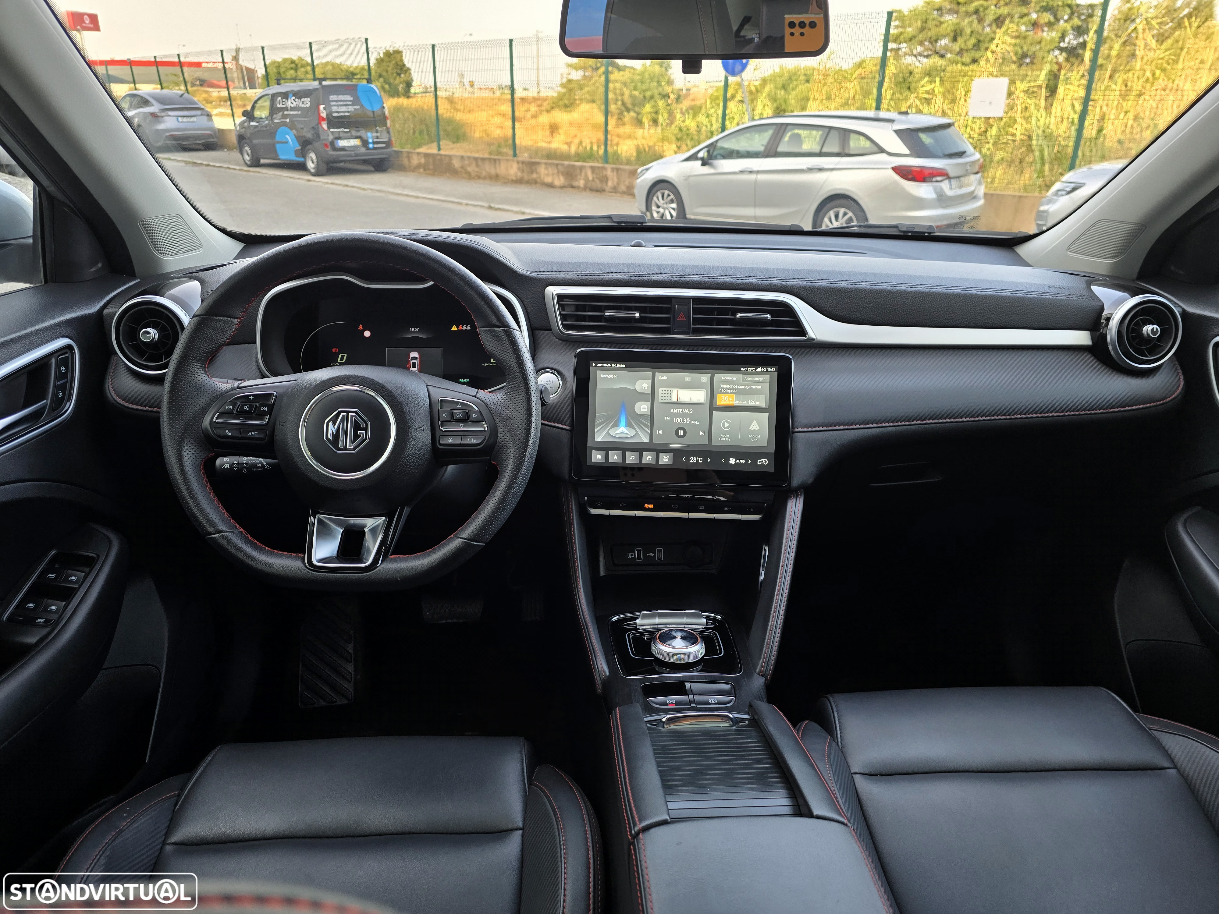 MG ZS EV 72.6 kWh Luxury - 11