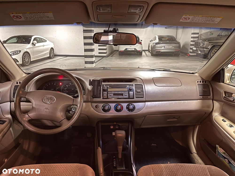 Toyota Camry 2.4 XLE - 8