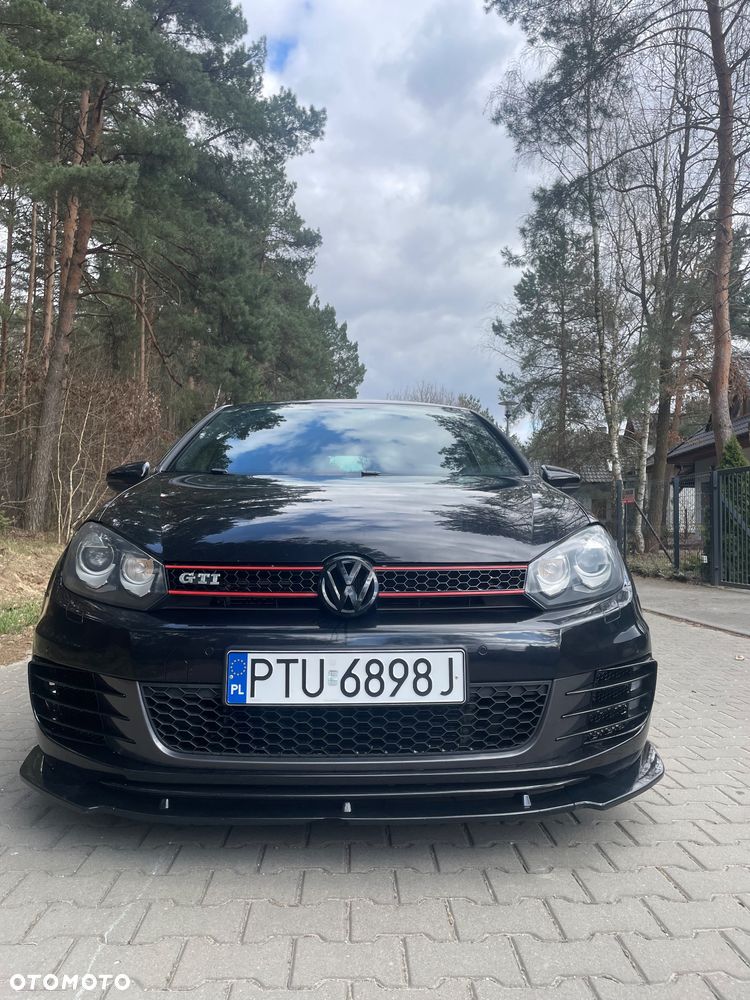 Volkswagen Golf - 2
